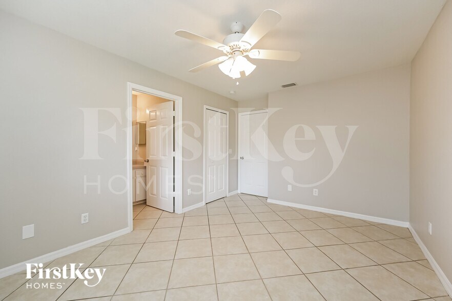 Building Photo - 2565 Vogler Ln