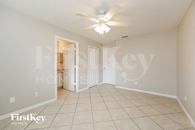 Building Photo - 2565 Vogler Ln