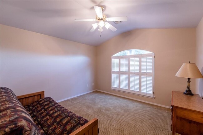 Building Photo - 319 Sondra Dr