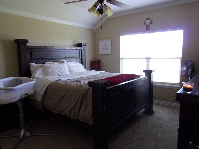 Building Photo - 326 Miss Ellie Ln