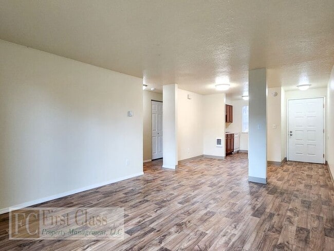 Building Photo - The Valley Woods Apartments