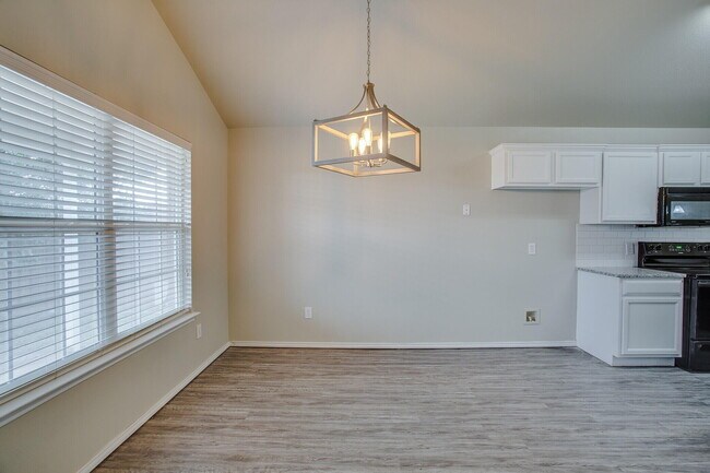 Building Photo - 6503 91st St