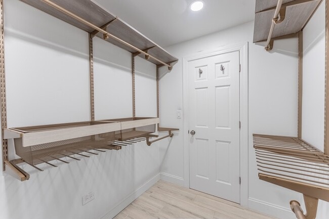Building Photo - 22819 Davy Ct