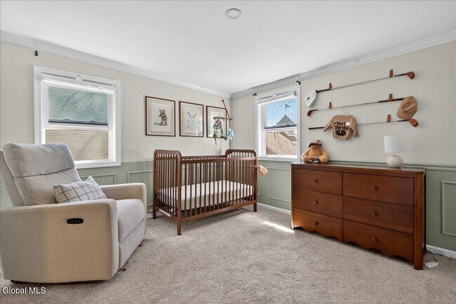 Building Photo - 106 Van Dam St