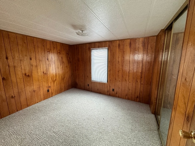 Building Photo - 1411 Cherry Ave