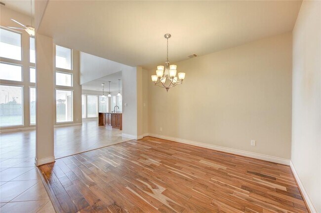 Building Photo - 27326 Walden Gulch Ln