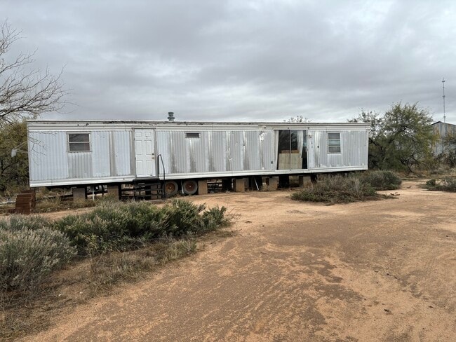 Building Photo - 9075 S Honeysuckle Farm Trl