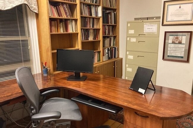 Building Photo - 39 Walker St