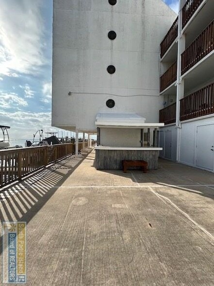 Building Photo - 6201 Padre Blvd