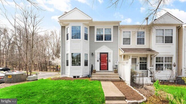 Building Photo - 12168 Springwoods Dr