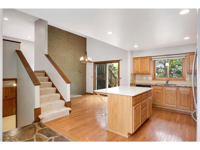 Building Photo - 8666 Windward Cir