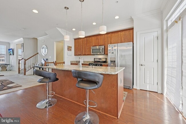 Building Photo - 7206 Wood Mdw Wy