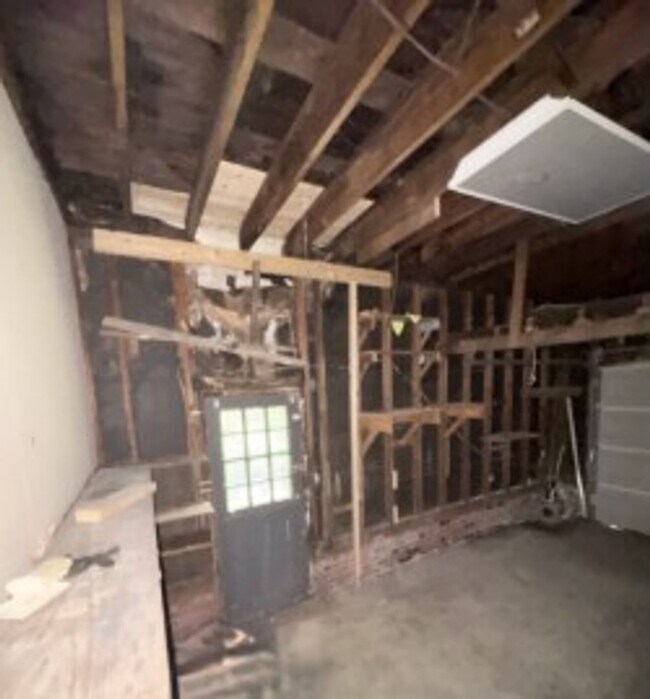 Building Photo - CAS7709#-MW