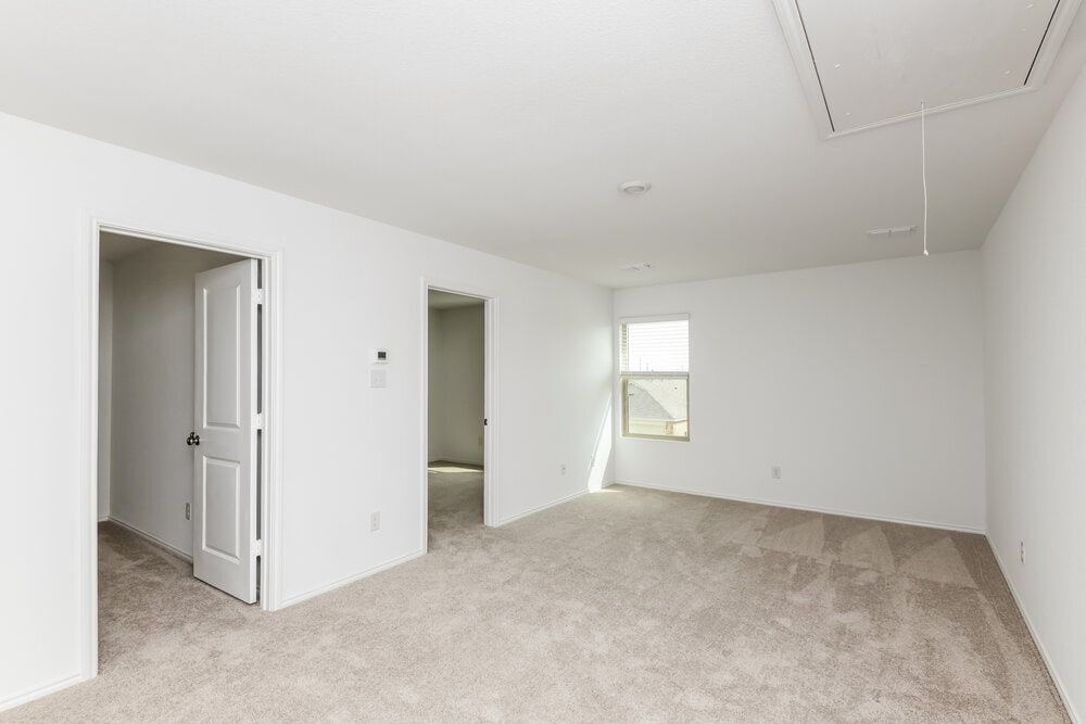 Building Photo - 8400 Holw Bnd St