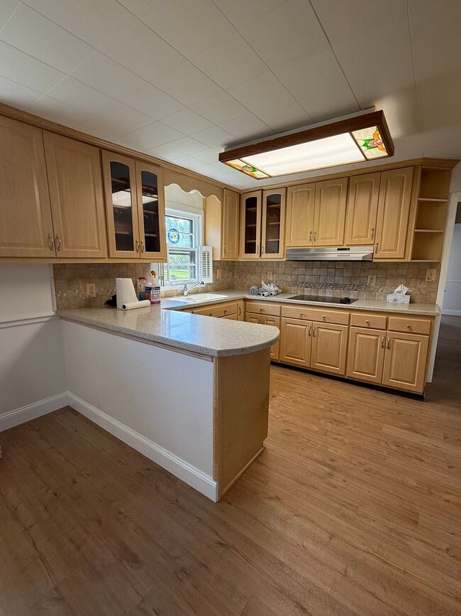 Building Photo - Prime Nashville Location with Comfort & Convenience