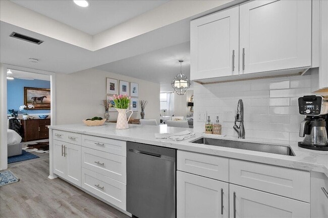 Building Photo - 5301 NW 2nd Ave