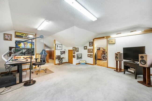 Building Photo - 111 Kellogg Rd