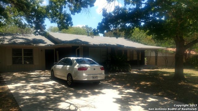 Building Photo - 243 Maplewood Ln