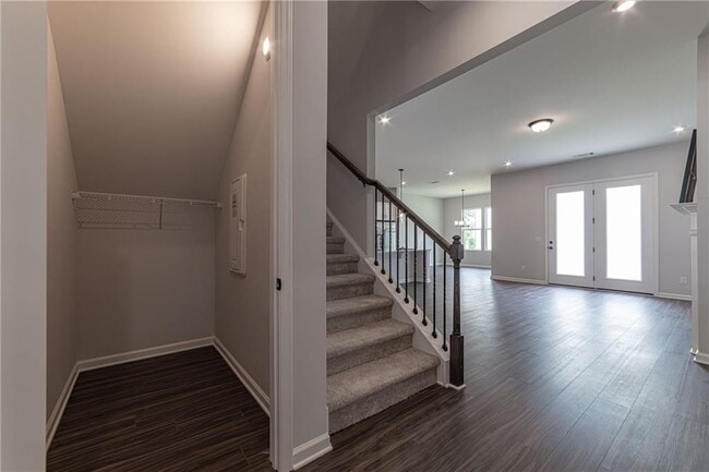 Building Photo - 212 Birchwood Row