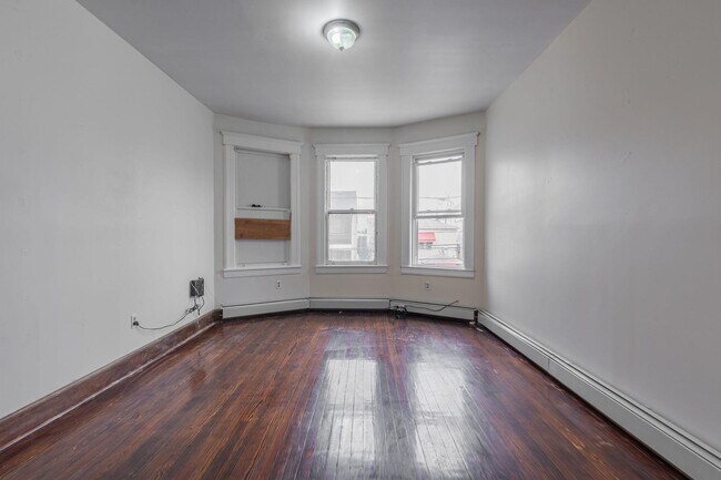 Building Photo - 70 Neptune Ave