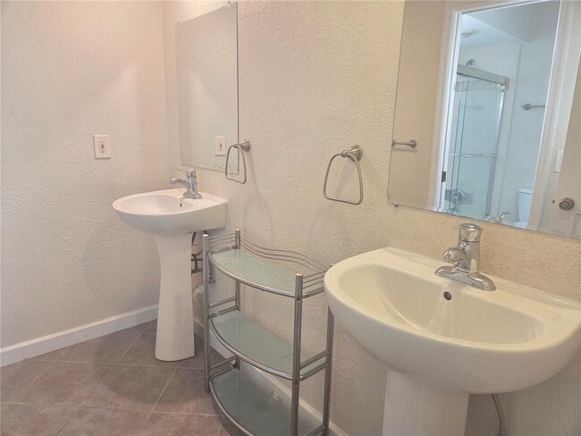 Building Photo - 2900 N Mills Ave