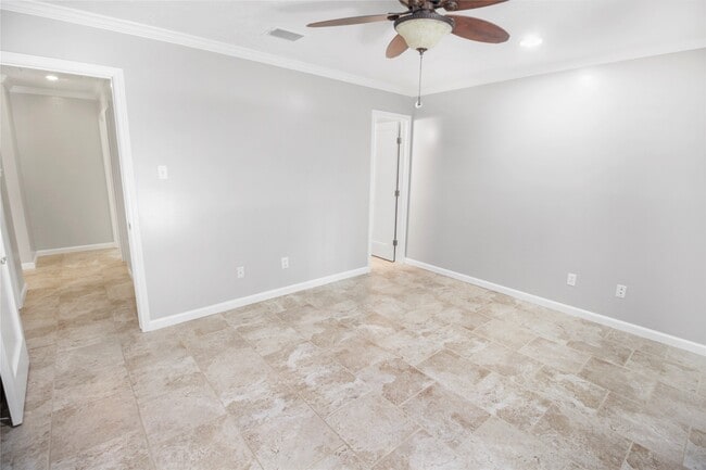 Building Photo - 6 Coralberry Ct