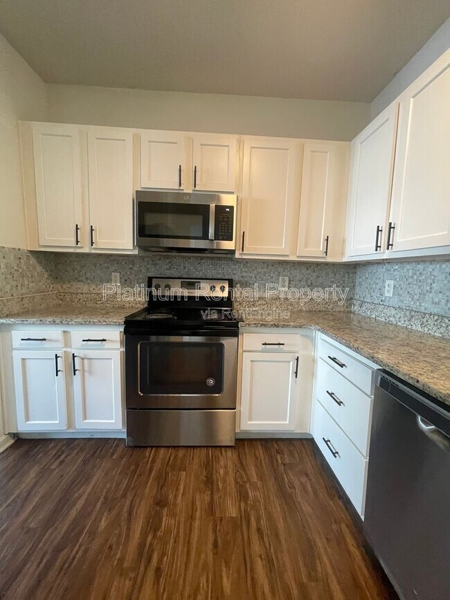 Building Photo - 2291 Bigwood Trail