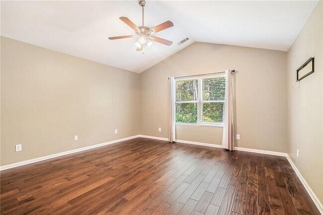 Building Photo - 2061 Hutton Dr