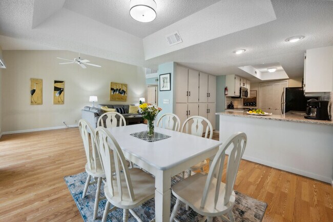 Building Photo - 393 Aspen Loop