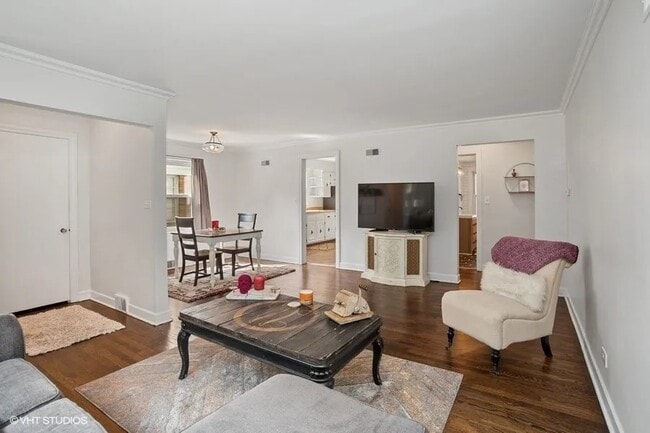 Building Photo - 540 S Evergreen Ave