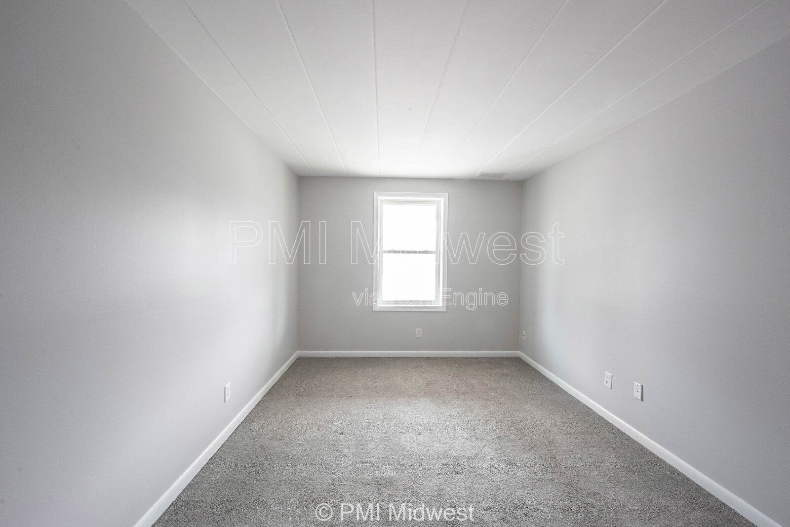 Building Photo - 324 Progress Rd