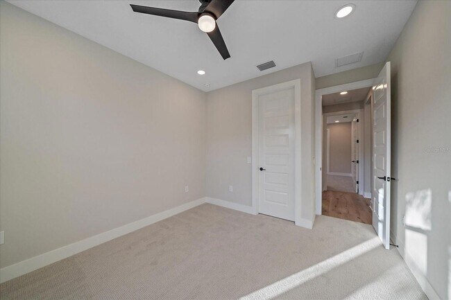 Building Photo - 8387 Windbound Ct