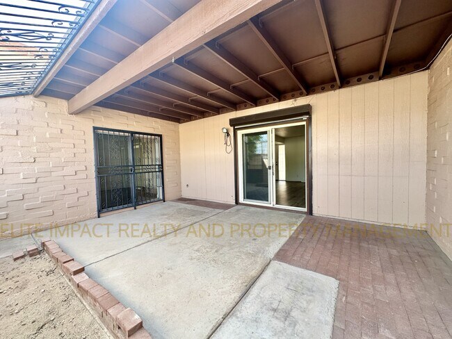 Building Photo - 4259 E Blanton Rd