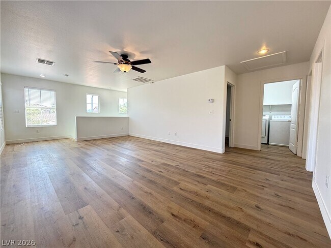 Building Photo - 11087 Deluna St
