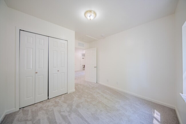 Building Photo - 2472 Hawks Ave