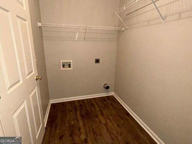 Building Photo - 160 Wisteria Blvd