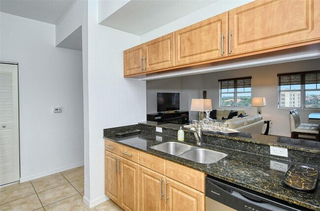 Building Photo - 1064 N Tamiami Trl