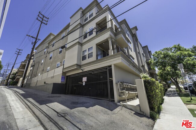 Building Photo - 1820 Benecia Ave