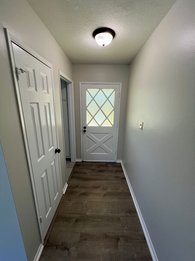 Building Photo - Darling Updated 4 Bed 2 Bath Orange Home