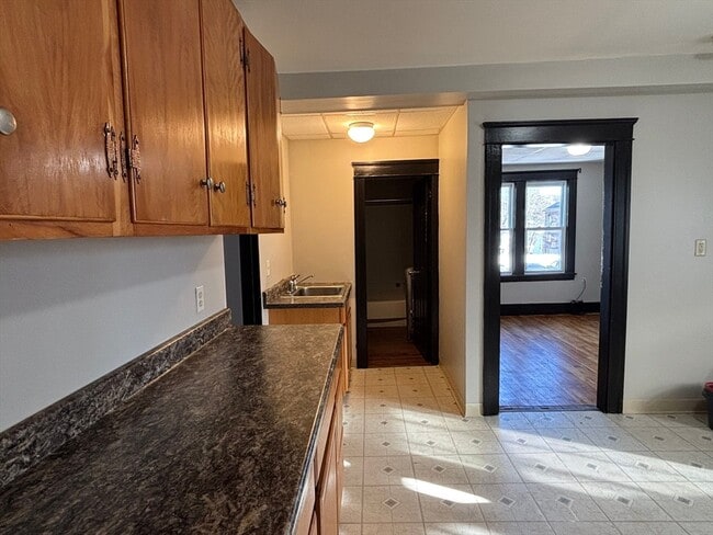 Building Photo - 26 Catharine St