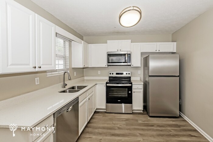 Building Photo - 191 Marsh Glen Dr