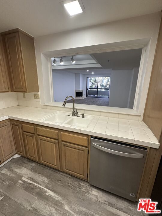 Building Photo - 2122 Century Park Ln