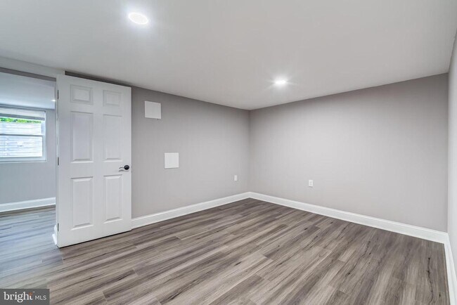 Building Photo - 1902 Good Hope Ct SE