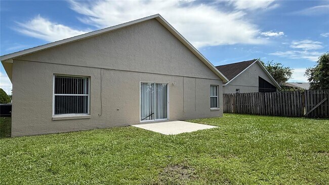 Building Photo - 2406 Violet Ct
