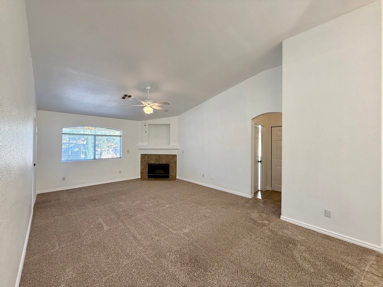 Building Photo - 3320 S Fort Apache Rd