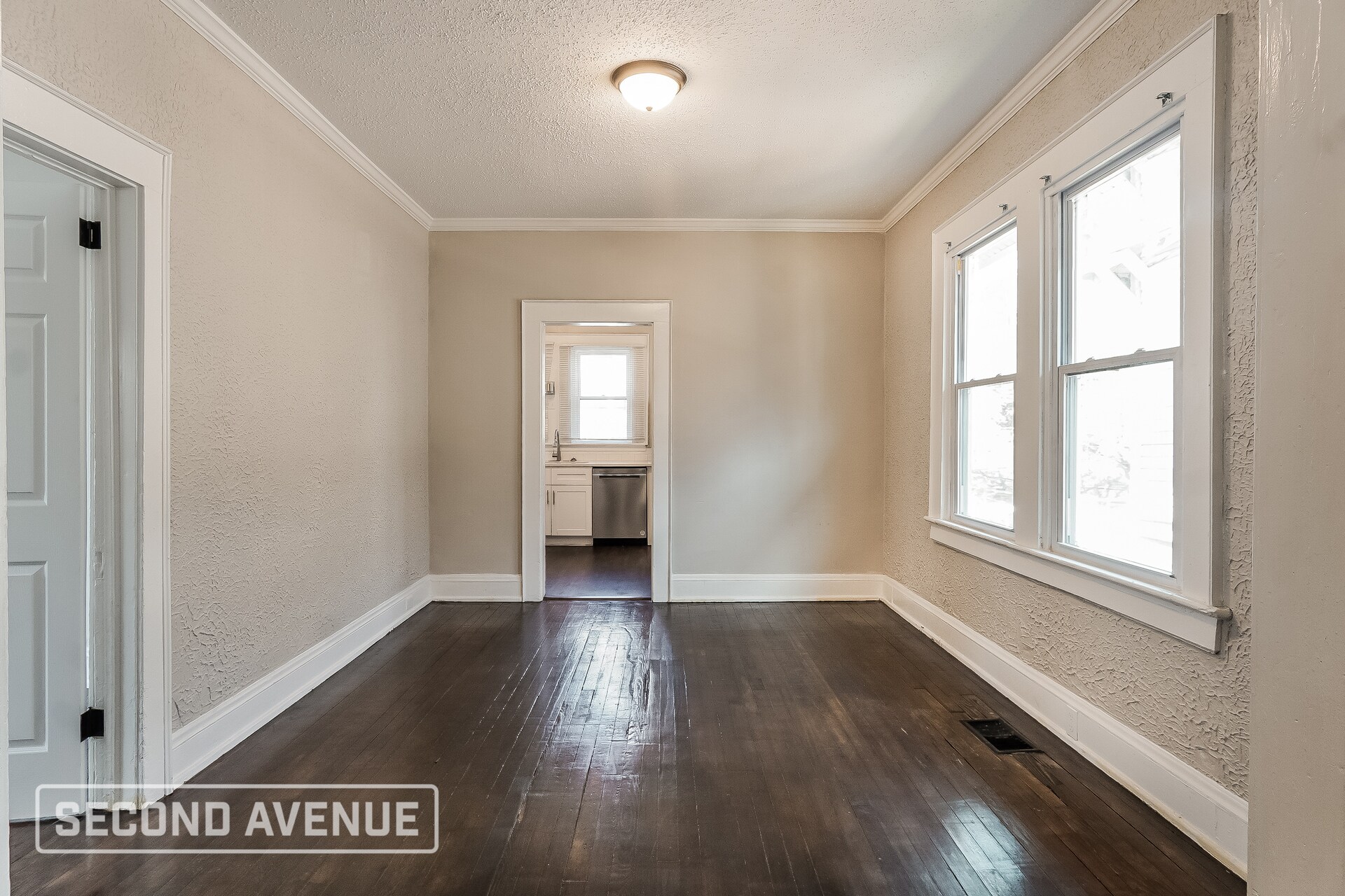 Building Photo - 518 Oak Pl