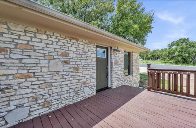 Building Photo - 317 Clayton Nolen Dr