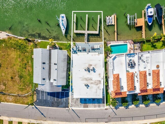 Building Photo - 185 Brightwater Dr