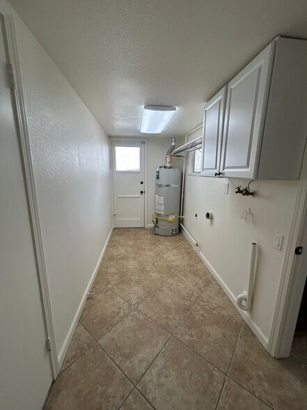 Building Photo - 77215 Minnesota Ave