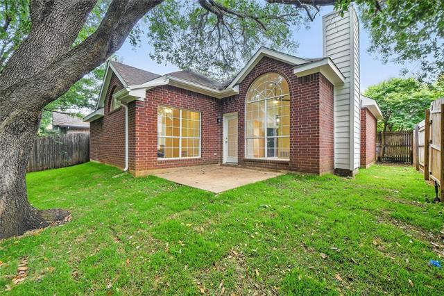 Building Photo - 2296 Grandview Dr